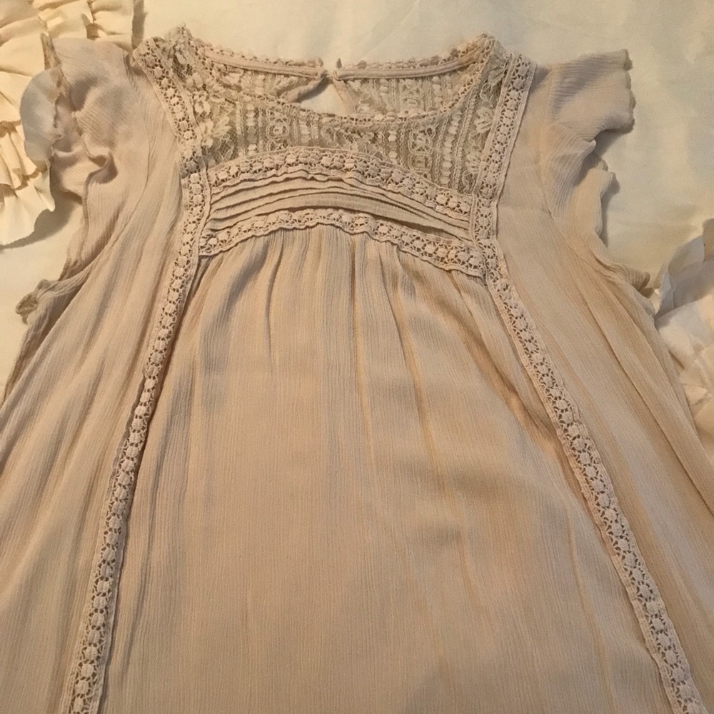 Women’s Lace Top